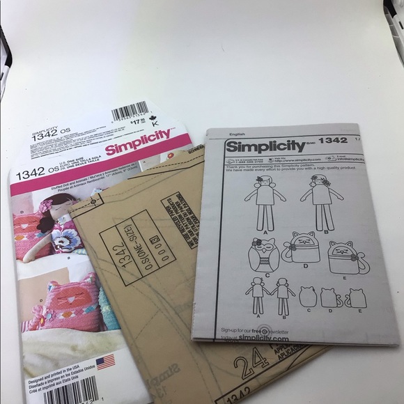 Simplicity Pattern 1342 Stuffed 17” Dolls & 9” Animals - Picture 4 of 11